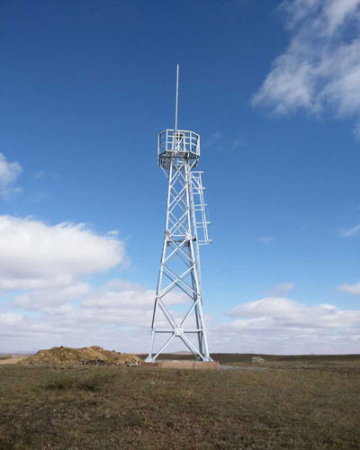 角鋼監(jiān)控塔和單管塔的優(yōu)缺點(diǎn)有哪些？